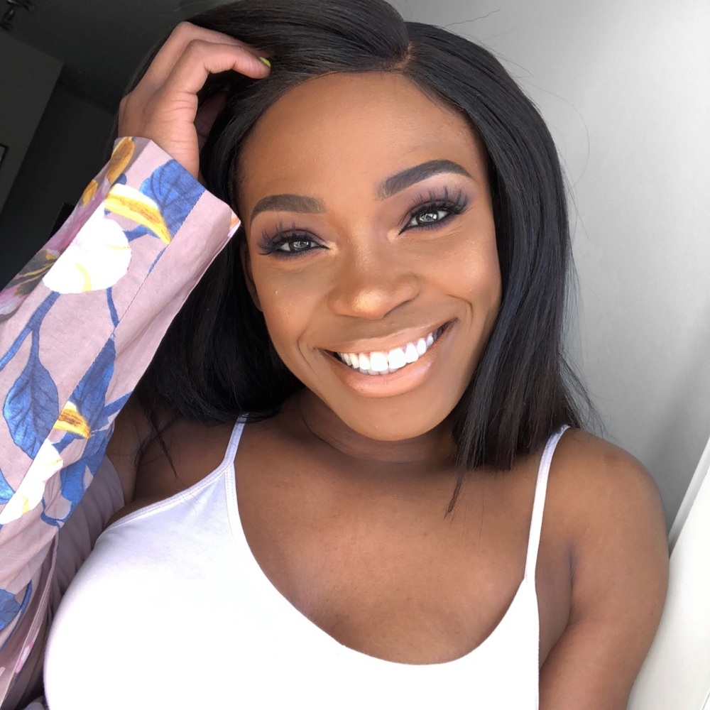 Meet your posher 😀 & let’s be friends @isitgeneva